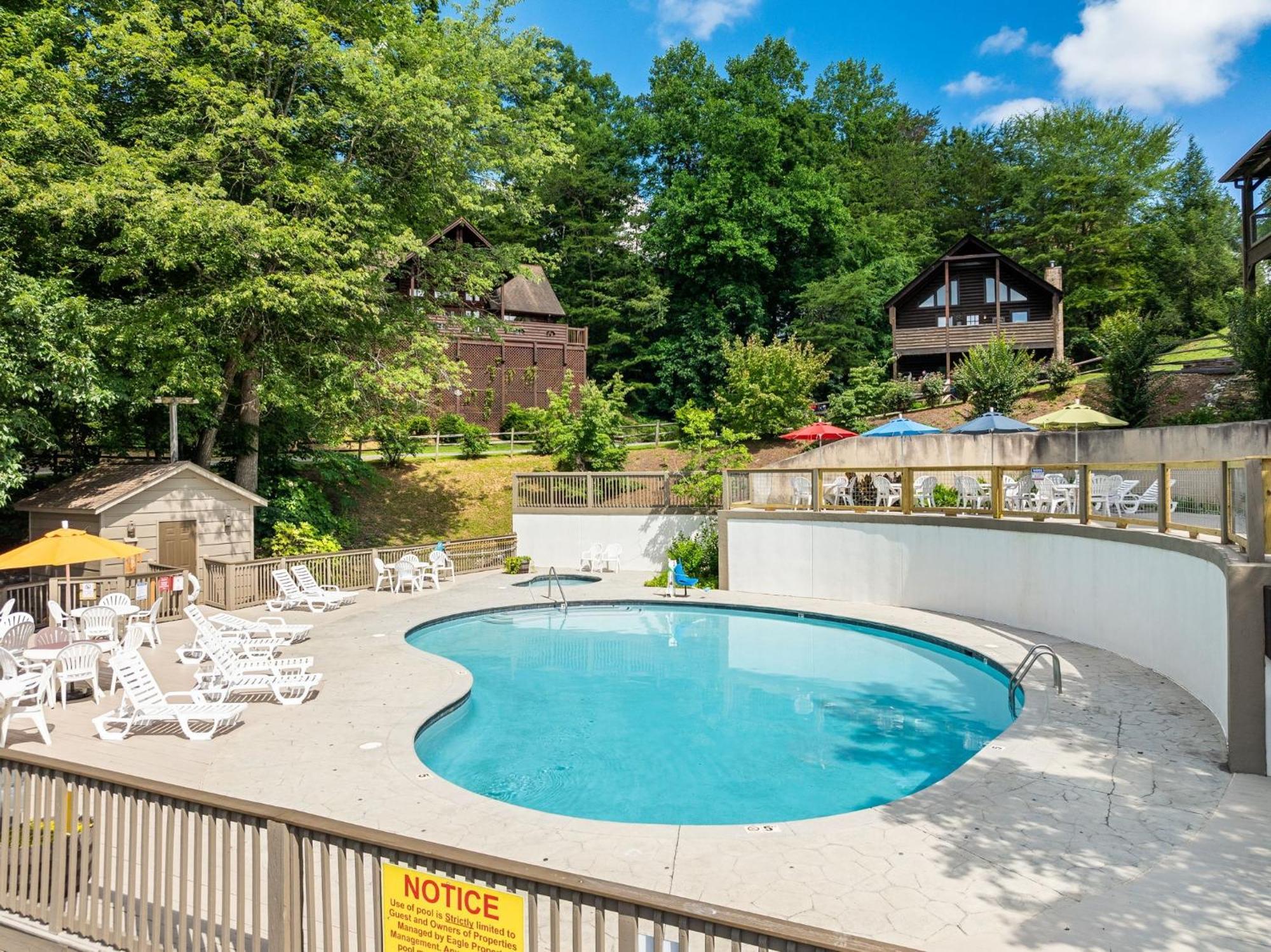 Er40 - The Bear Pause -Great Location,,,Close To All The Action! Cabin Pigeon Forge Bagian luar foto